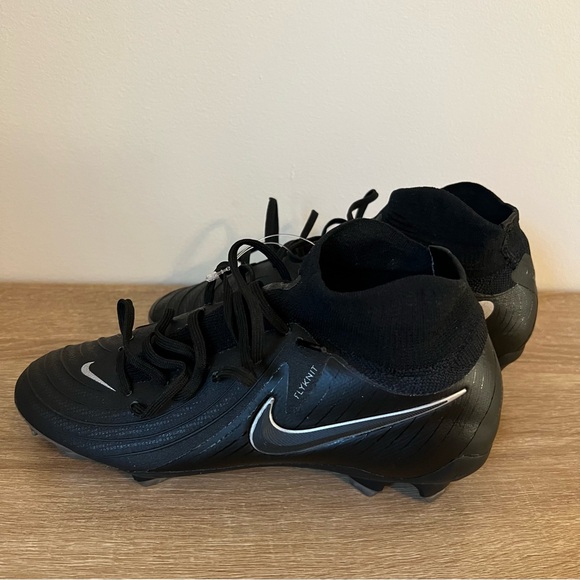 Nike Black Soccer Football Cleats - Phantom Luna 2 Pro